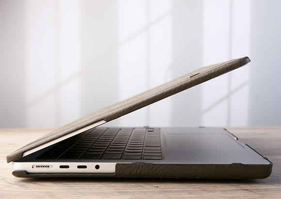 Kobra MacBook Pro 14” M3 Leather Suit (2023) - Vaja
