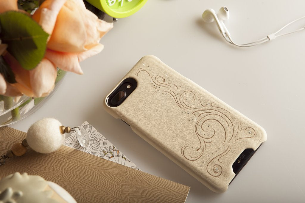 Customizable Grip Crystal - iPhone 7 Plus  Luxury leather case with Swarovski crystals - Vaja