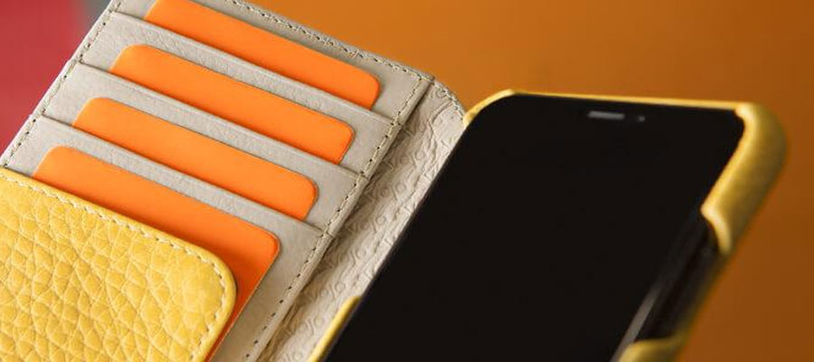 Different Ways to Customize the iPhone XR Leather Case