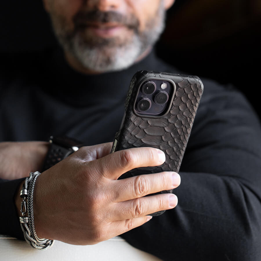 Leather iphone5c and samsung s5 case for men or by Haorizi on