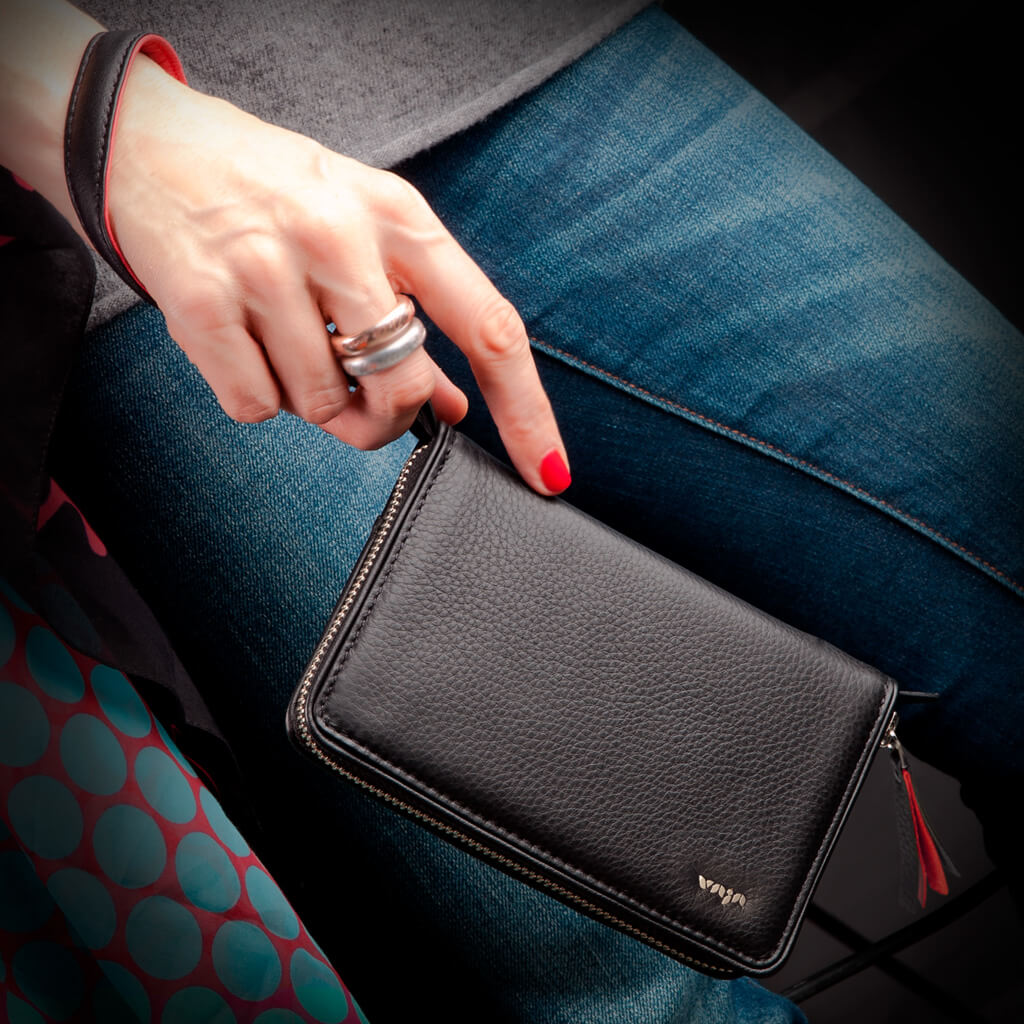 Lady leather clutch for iPhone - Crossbody Wallet - Vaja