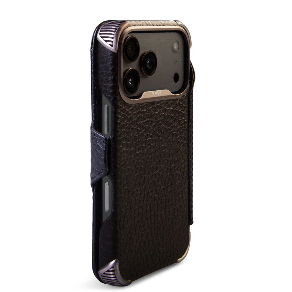 Buckler Wallet – iPhone 17 Pro Leather Wallet Case with MagSafe - Vaja