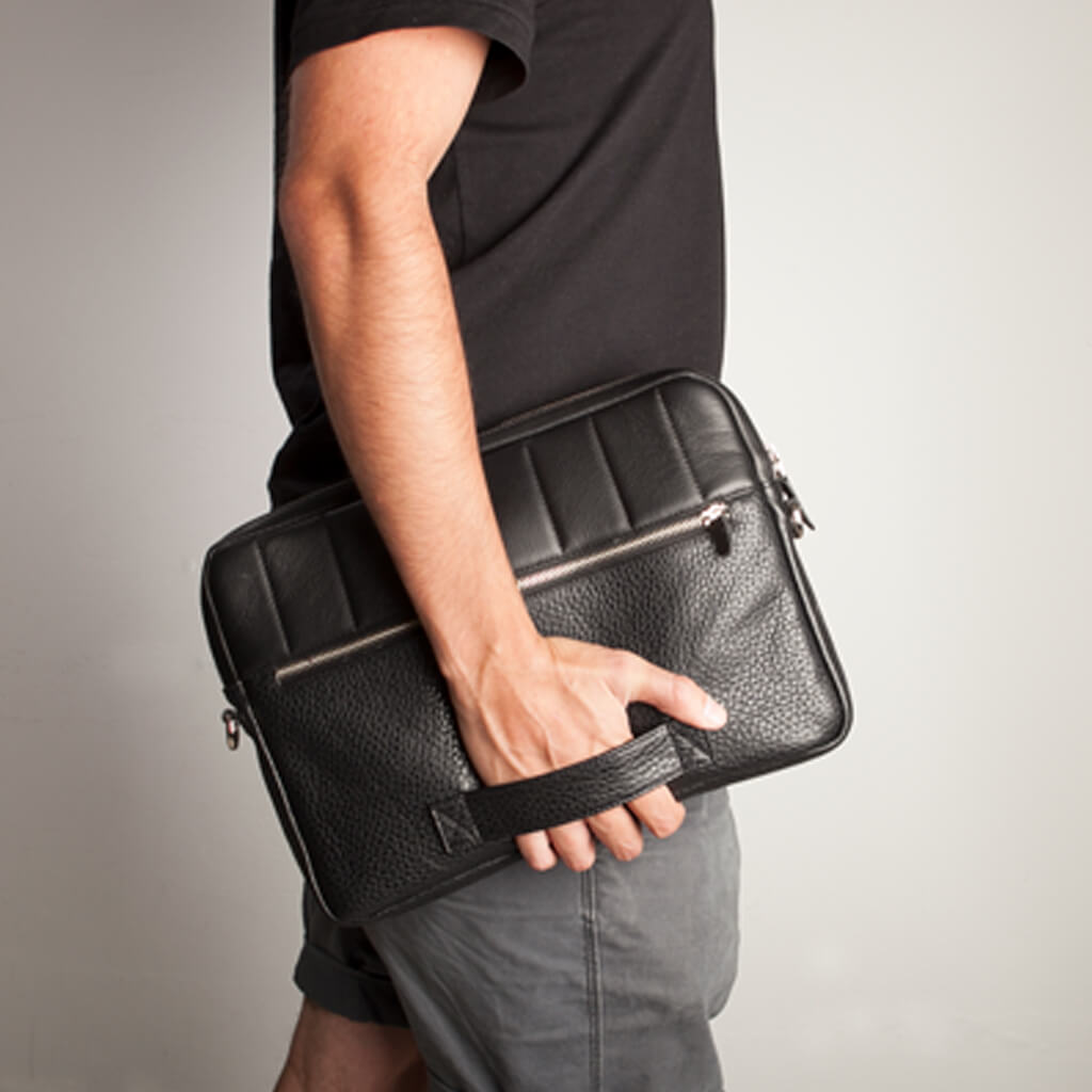 13" Padded Leather Bag - Vaja