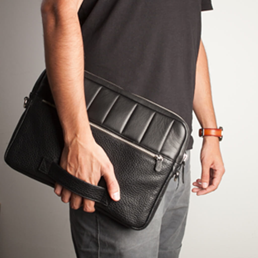 13" Padded Leather Bag - Vaja