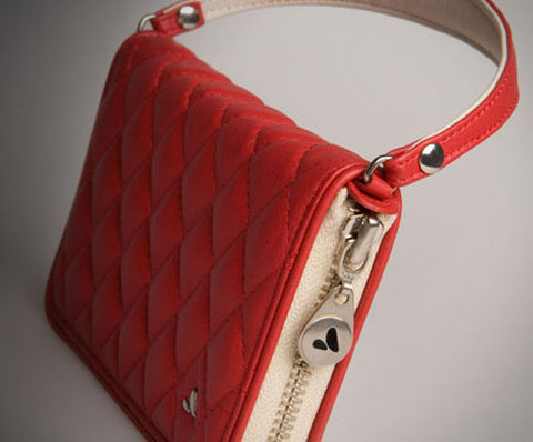 Lucy Clutch Matelassé - Premium Leather Smartphone Clutch - Vaja
