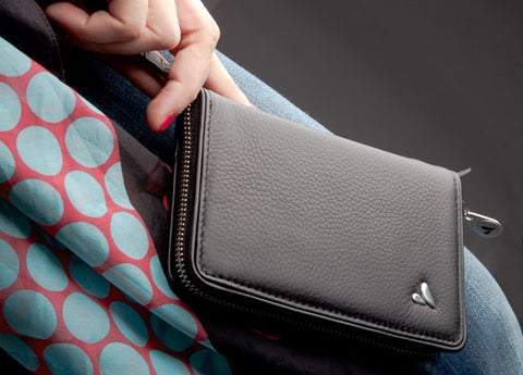 Lucy Clutch - Premium Leather Clutch for iPhone SE 2022 &amp; 4,7&quot; smartphones - Vaja