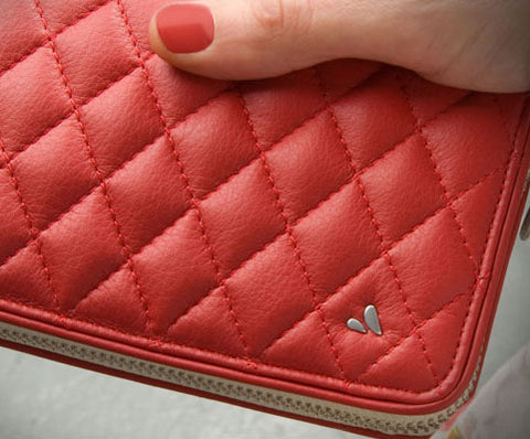 Lucy Clutch Matelassé - Premium Leather Smartphone Clutch - Vaja