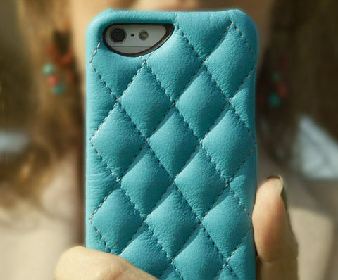 Grip Matelassé - Quilted Leather iPhone SE Case - Vaja