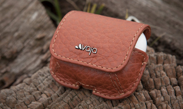 Classic_AirPods_Pro_Leather_Ca