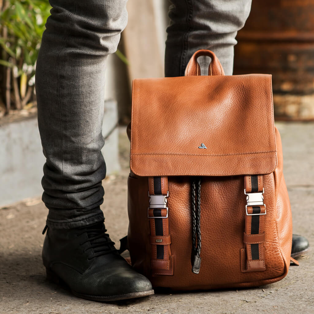 Leather explorer backpack Clearance