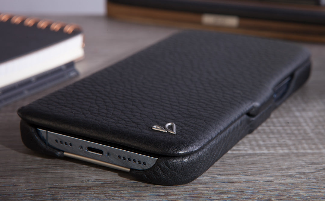 Folio iPhone 13 Pro Max leather case with MagSafe - Vaja