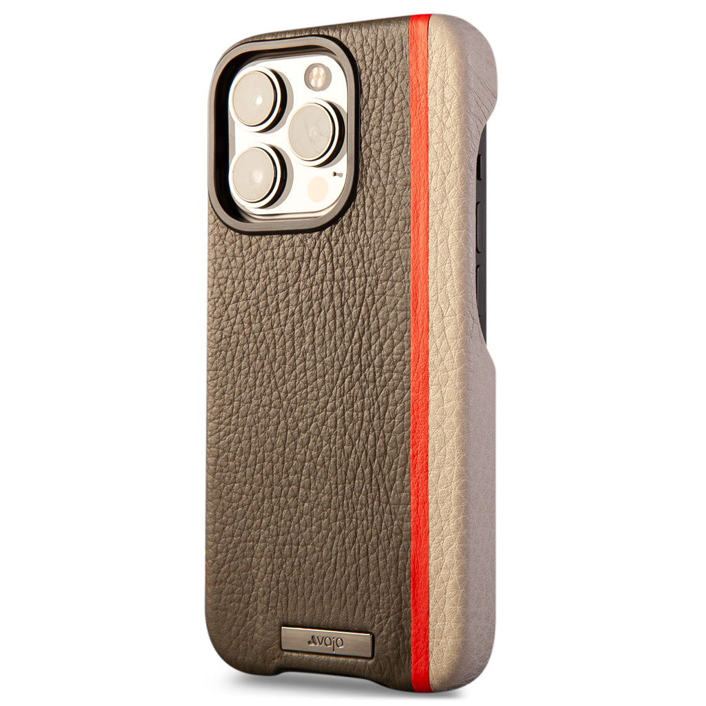 Pro Leather Case - iPhone 13 Pro Max - Brown (MagSafe Compatible)