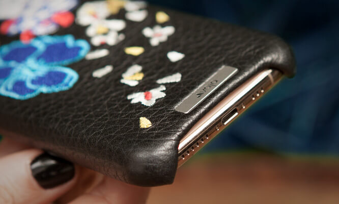 Kimono Grip iPhone 11 Pro Leather Case - Vaja