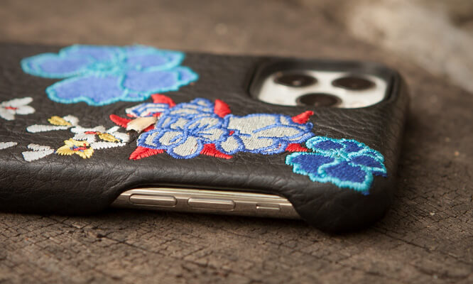 Kimono Grip iPhone 11 Pro Max Leather Case - Vaja