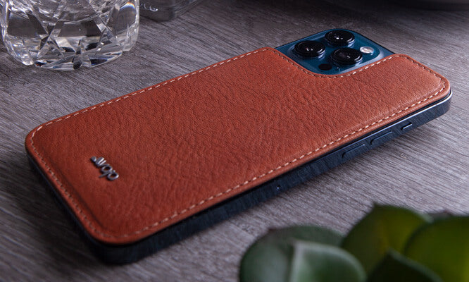 iPhone 12 & 12 Pro leather back - Vaja