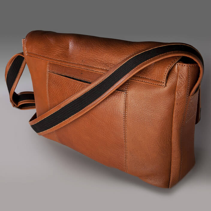 Messenger Leather Bag for Macbook 13&quot; &amp; 14&quot; - Vaja