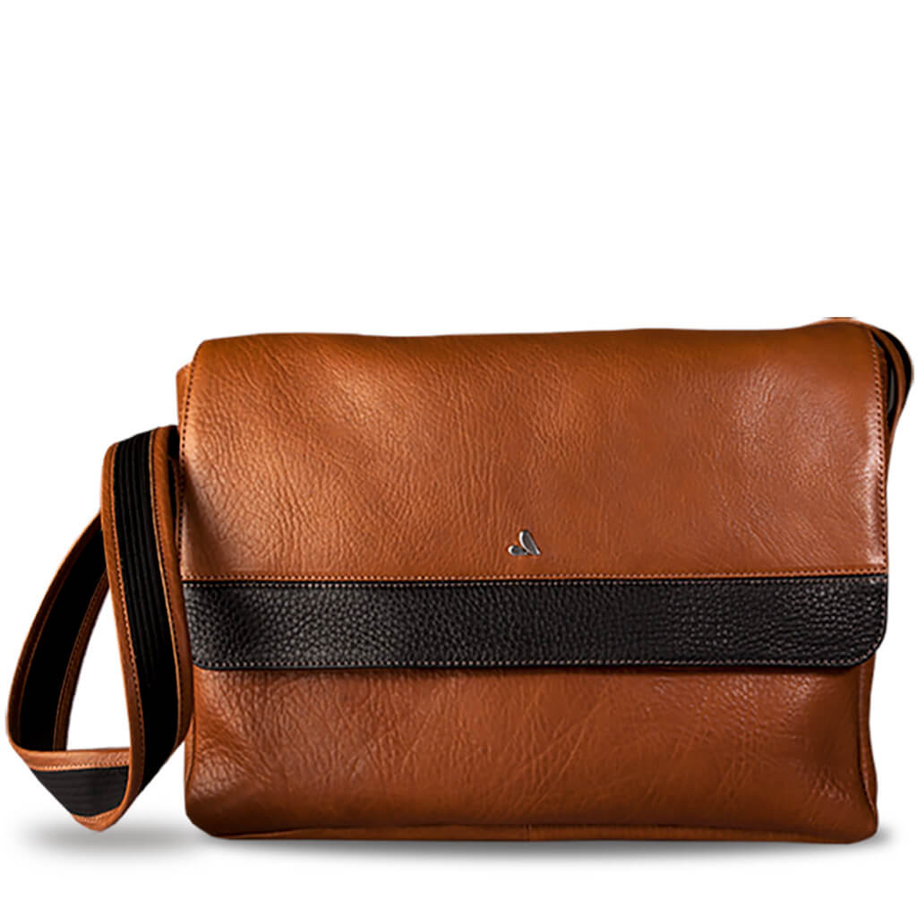 Messenger Leather Bag for MacBook 15” &amp; 16” - Vaja