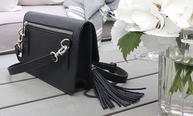 Alma Leather Clutch - Vaja