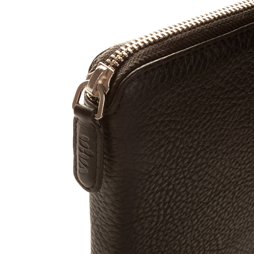 Bravo Leather Passport Holder - Vaja