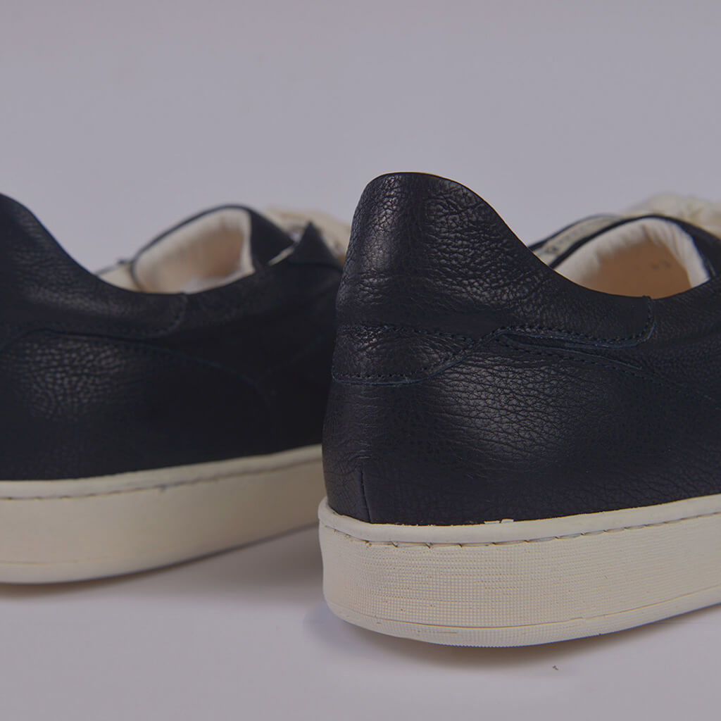 Burro Leather Sneakers - Nero - Vaja