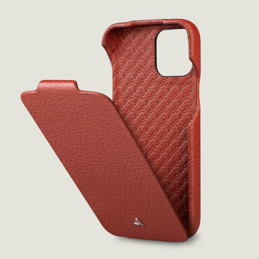 iPhone 14 Pro Max leather case for pros - Vaja