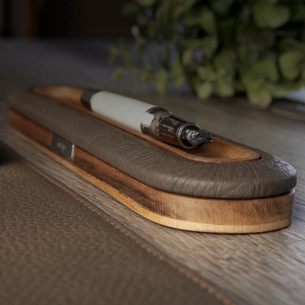 Leather pen holder - Vaja