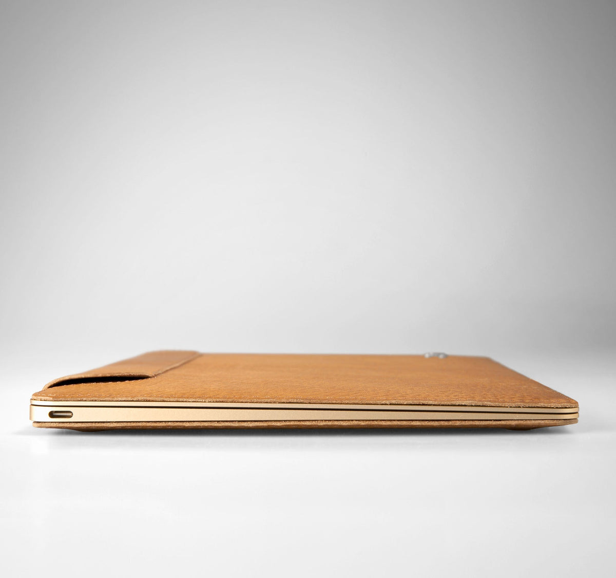 MacBook 12&#39;&#39; Leather Wrap Cover - Vaja